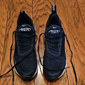 Nike Air Max 270 Sneakers